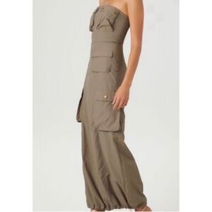 Cherry mellow women’s green utility cargo, parachute, maxi dress size medium